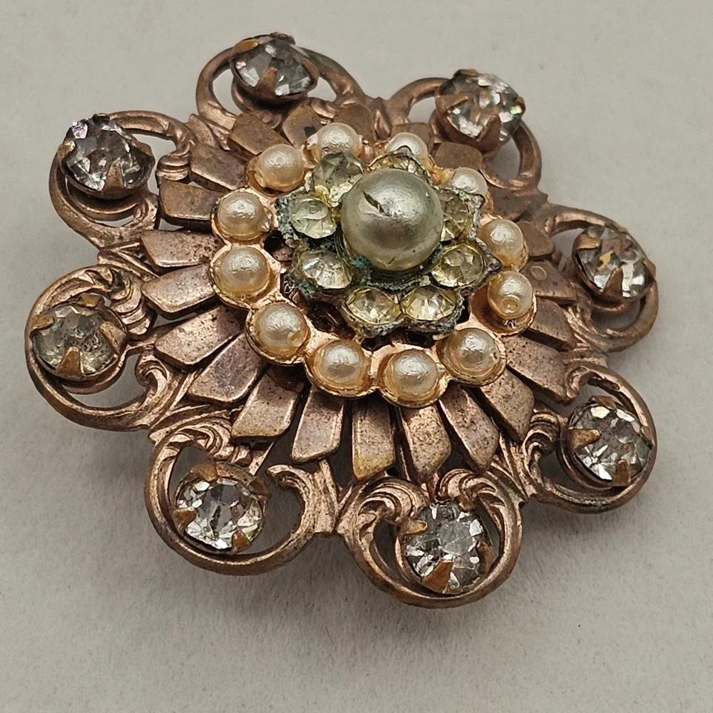 Vintage Brooch Pin Faux Pearl Rhinestone Copper Tone Flower Starburst Statement